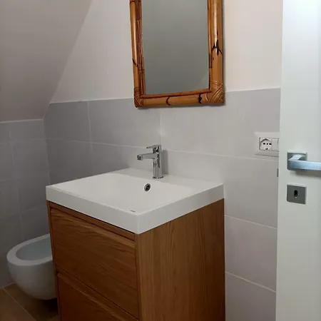 Attico Con Terrazza Sul Lungomare Апартаменты Мартинсикуро
