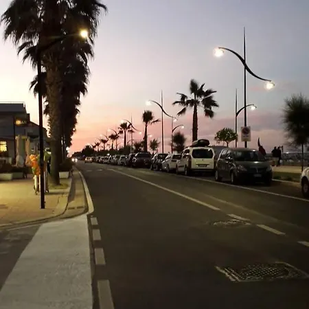 Attico Con Terrazza Sul Lungomare * Мартинсикуро